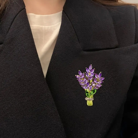 Lavender Bouquet Brooch Pin - Picture 2 of 7